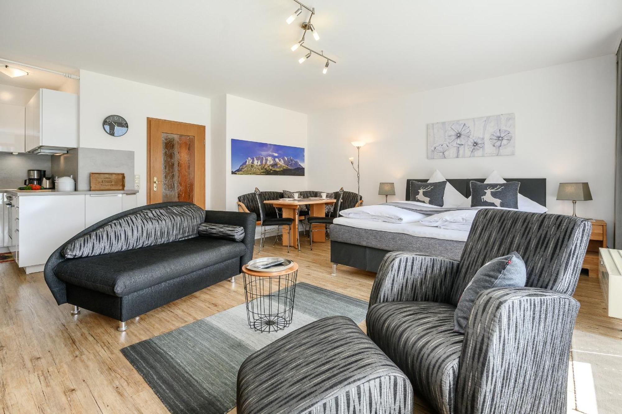 Ferienwohnung Sonnenstrahl Garmisch-Partenkirchen Exterior foto