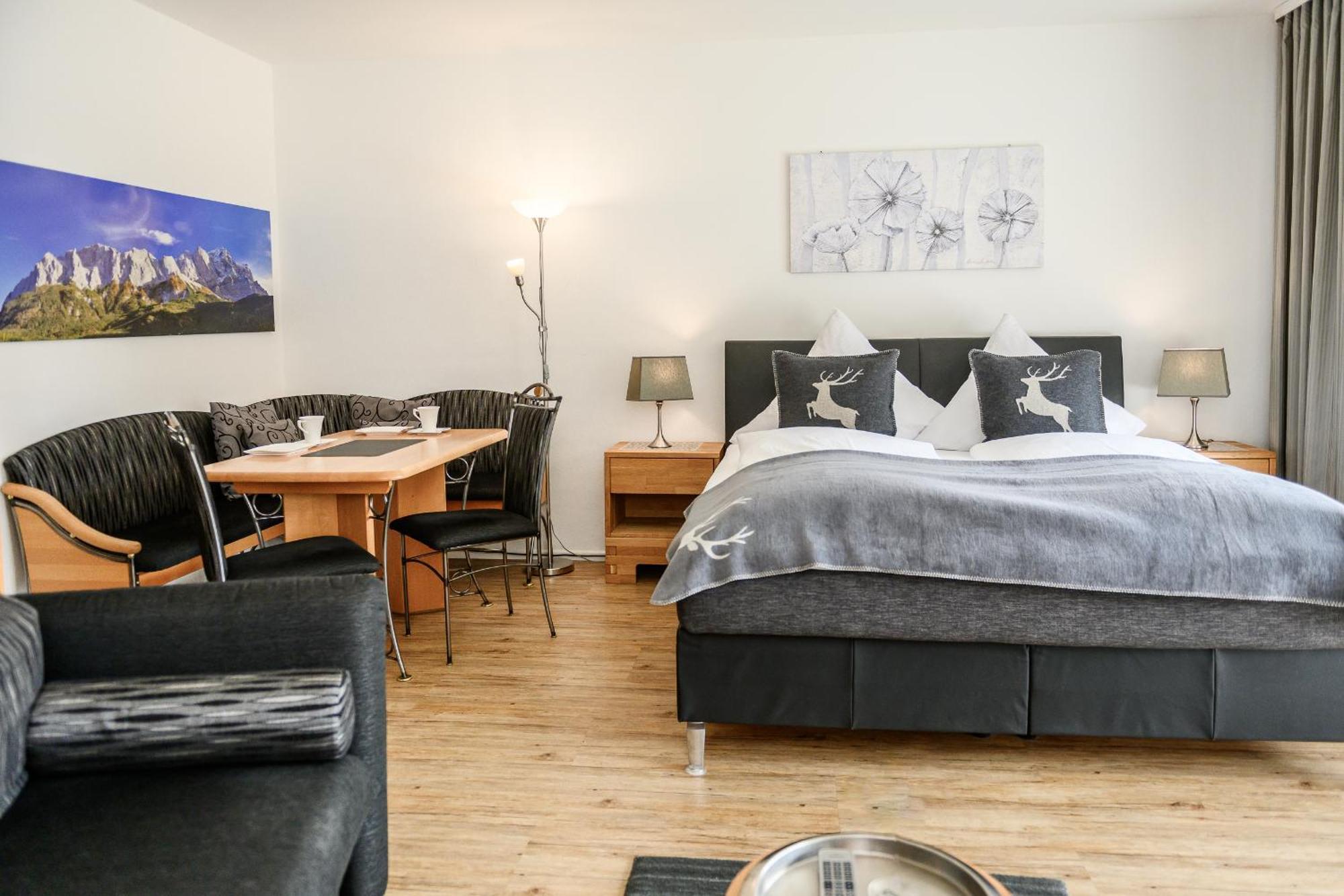 Ferienwohnung Sonnenstrahl Garmisch-Partenkirchen Exterior foto